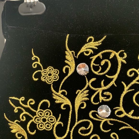 Embellished High Waisted Velvet Shorts - Picture 2 of 8